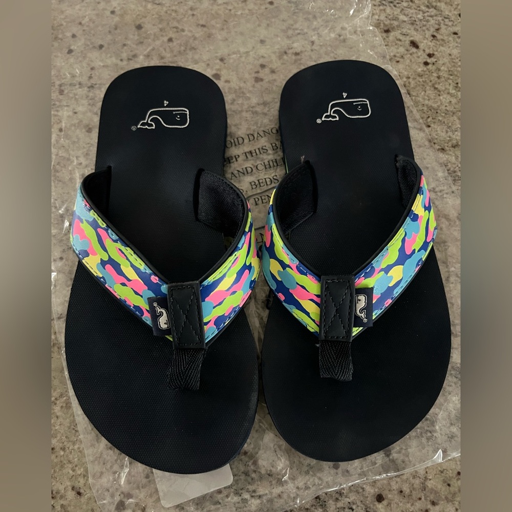 Boys Vineyard Vines Flip Flops